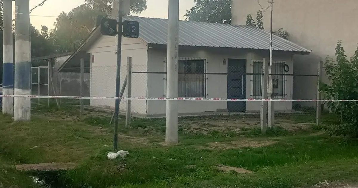 Encontraron a un jubilado muerto en su casa de La Plata, pero nadie sabe qué le pasó y lo investigan