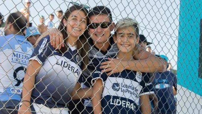 es uruguayo, cumplio 11 anos y estallo en llanto cuando le dijeron que venia a ver a gimnasia