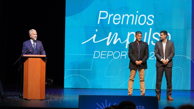 la plata distinguio a sus atletas con los premios impulso deportivo en una gran gala