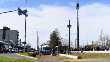 Comenzó a funcionar el nuevo recorrido del tren Universitario: horarios, tarifas y paradas