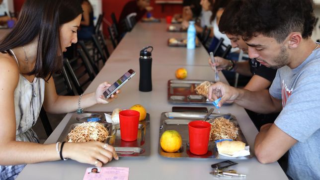 se confirmo la reapertura del comedor universitario con almuerzos y cenas a solo $2.800