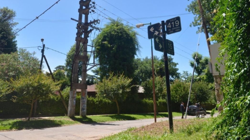 La chica que denunció ser violada por encapuchados en Villa Elisa declara en Cámara Gesell