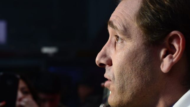 en busca de la reeleccion, julio garro retoma el modo campana con plenarios en los barrios