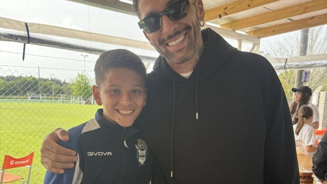 lucas castro sorprendio a benjamin angulo, el pibe lobo que la rompe en el bosquecito