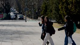 el fin de semana comenzo fresco y despejado, pero se preven chaparrones hacia la noche el fin de semana comenzo fresco y despejado, pero se preven chaparrones hacia la noche