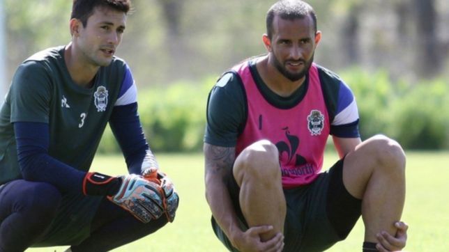 gimnasia: pedro troglio ya tiene en mente el equipo para enfrentar a central cordoba de santiago del estero