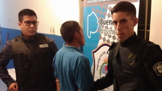 salia de robar en una casa, un policia de civil lo descubrio y termino detenido