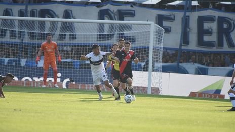 Volvió al Bosque para ser ovacionado y pronto puede regresar a Gimnasia