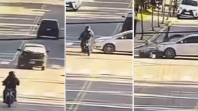 un auto embistio a una moto en ensenada, el motociclista salio volando y se salvo de milagro