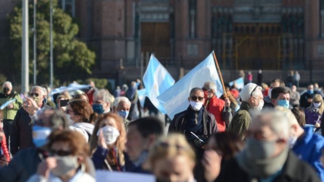cafiero le pidio perdon a los trabajadores de la salud por la marcha en plena cuarentena