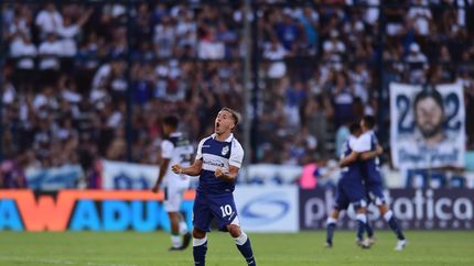Pablo De Blasis evoluciona y le apunta al clásico platense ante Estudiantes