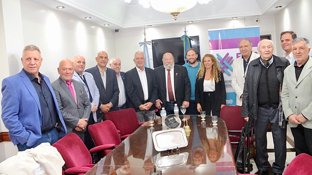 julio alak participo de la cena aniversario de la federacion empresaria de la plata