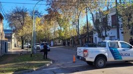 un hombre le pego siete tiros a una companera de trabajo que lo habia denunciado por acoso