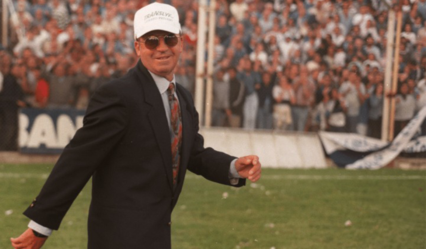 Carlos Timoteo Griguol quedó como tercer entrenador con más partidos en Rosario Central. Carlos Timoteo Griguol quedó como tercer entrenador con más partidos en Rosario Central.