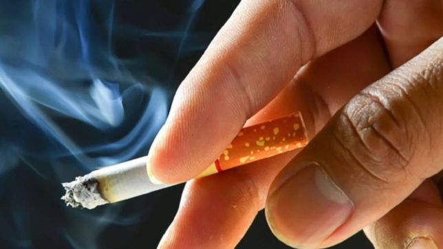 los cigarrillos suben un 7% y el atado mas popular roza los 90 pesos