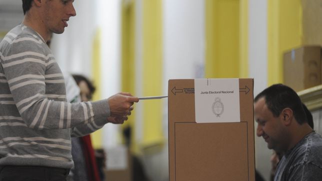 oficializaron la fecha para elegir diputados y senadores nacionales