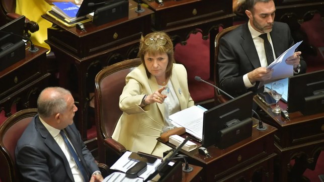 el gobierno quiere evitar cambios en la reforma laboral y apuesta a una ley complementaria