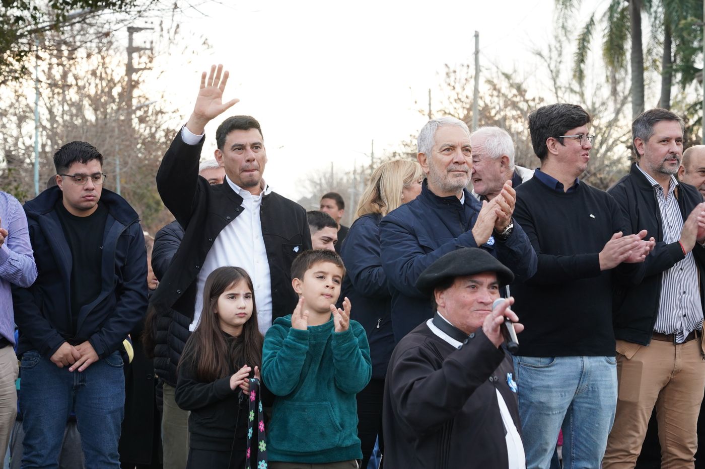 El intendente Julio Alak presente en el 135 aniversario de Abasto El intendente Julio Alak presente en el 135 aniversario de Abasto