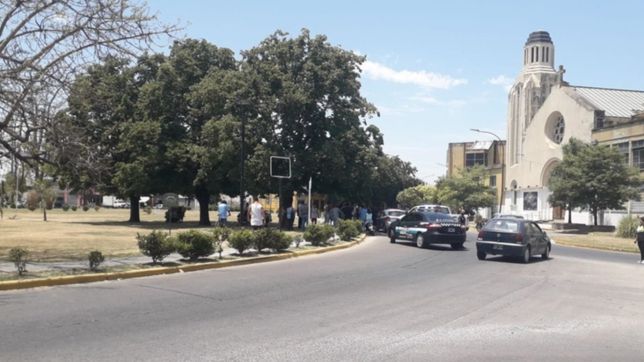 conmocion por un accidente fatal en la plata: murio una nena de 10 anos