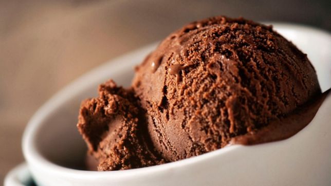 el concurso de una heladeria en la plata que dara helado a embarazadas hasta que den a luz