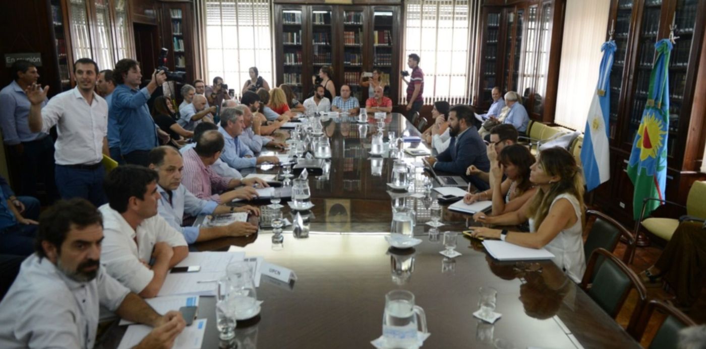 1581970751698.jpg?width=1488&height=744&rotate=0&scaleY=1&ow=1500&oh=872&y=128&scaleX=1&x=5&&cw=1920&ch=950