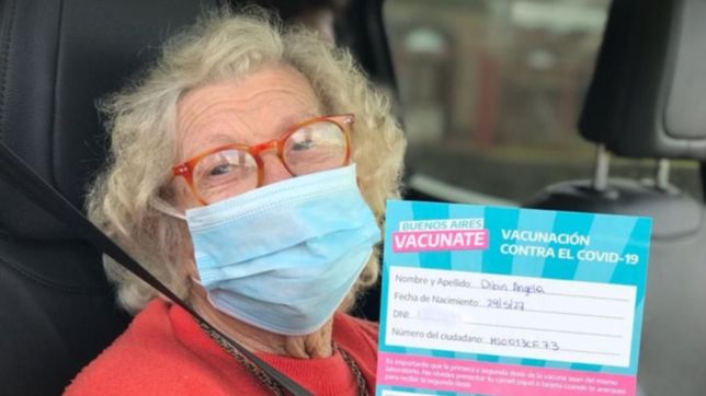 el mensaje de la platense de 93 anos que tenia miedo y hoy esta feliz por haberse vacunado