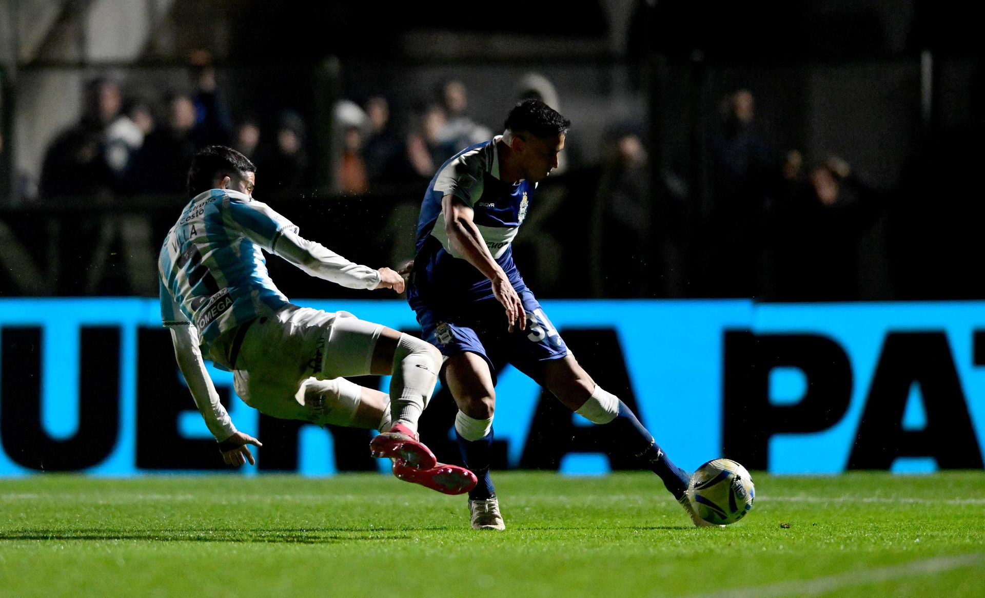 Gimnasia Atlético Tucumán sin luz (1)