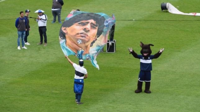 el futuro de maradona: ¿cuando es el clasico y en que fechas jugaran con los grandes?