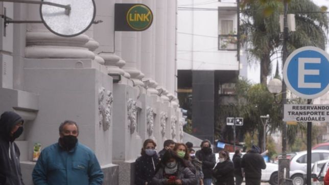 vuelve a cambiar el horario de atencion de los bancos en la plata