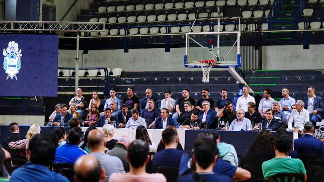 se realiza la asamblea en gimnasia donde se espera un balance historico con superavit