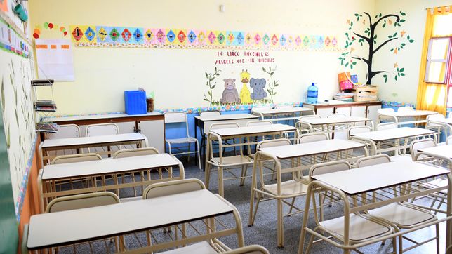 los gremios docentes rechazaron la oferta del gobierno y ratificaron el paro