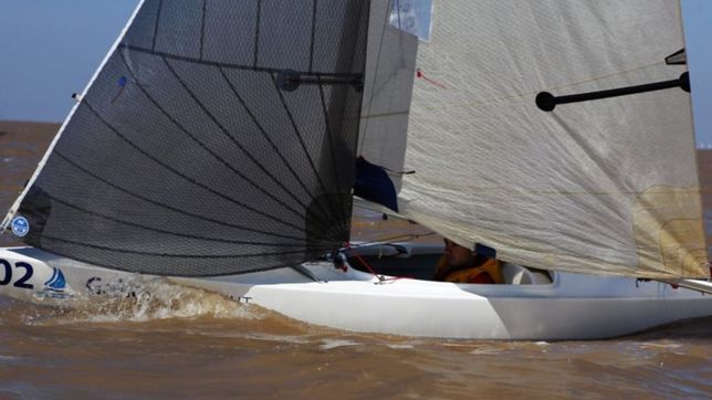 hugo, el joven platense que supero su discapacidad y representara al pais en el mundial de vela paralimpico