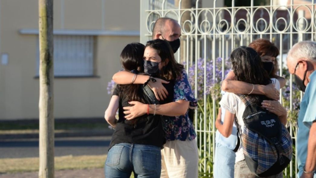 Emotiva despedida a Néstor Bru, el papá de Miguel