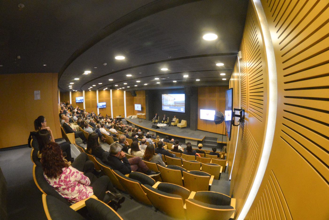 WhatsApp Image 2024-09-26 at 19.52.25.jpeg