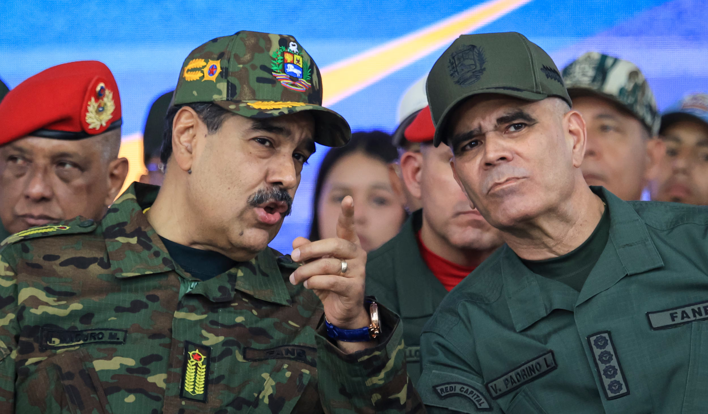 Nicolás Maduro y Vladimir Padrino López
