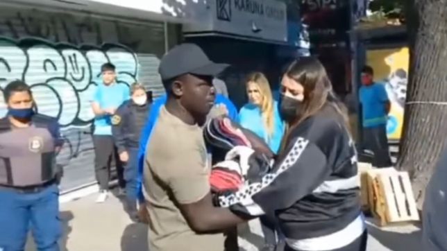 pelea con ambulantes: repudian inaccion policial y los dichos de un funcionario de berni