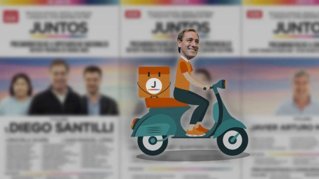 el delivery de boletas llego a la plata y juntos las entrega casa por casa