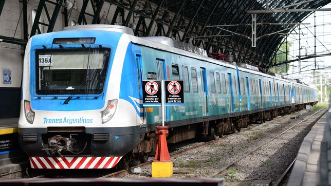 la fraternidad amenaza con un paro de trenes la semana proxima por el conflicto salarial
