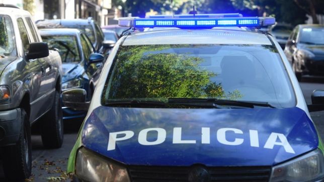 se metieron en la casa de un jubilado y le robaron plata y un arma semiautomatica