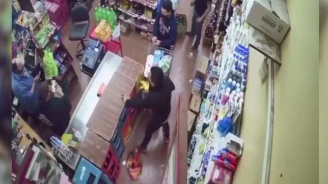 video: robaban mercaderia de comercios de la plata y la vendian mas barata por whatsapp