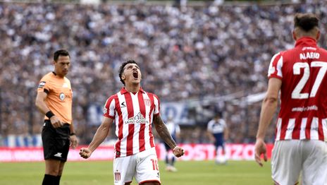 El gol de Palacios que le dio la victoria a Estudiantes ante Gimnasia El gol de Palacios que le dio la victoria a Estudiantes ante Gimnasia