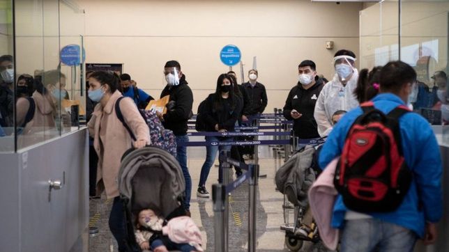 nacion pide imponer cuarentenas en hoteles para levantar el cupo de ingreso de viajeros