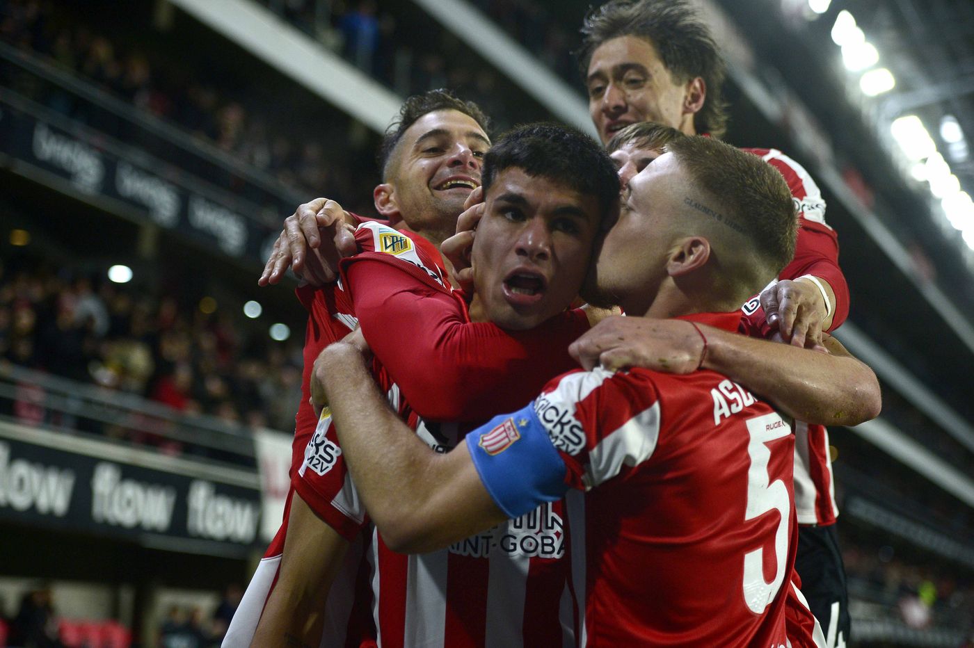 Estudiantes Independiente Rivadavia Pérez festejo gol