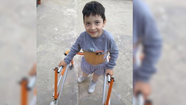 axel recupero su andador: lo encontro una mujer, vio el posteo viral y lo devolvio