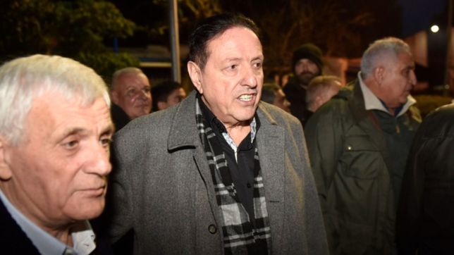 upcn despide a carlos quintana con una caravana por las calles de la plata