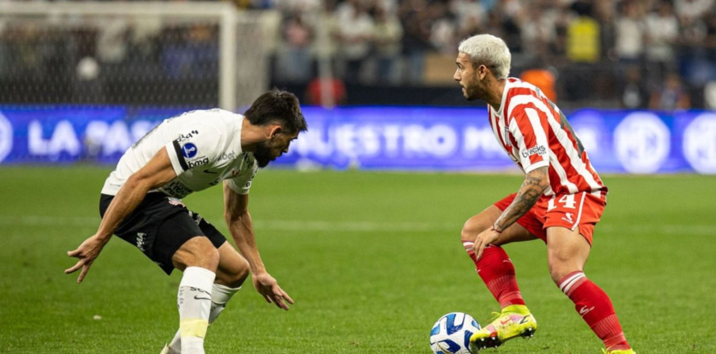 Estudiantes vs Corinthians