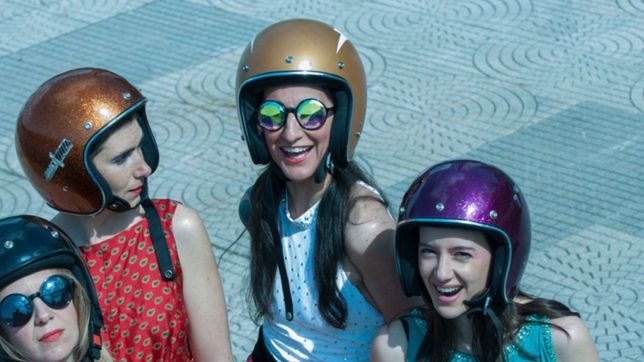 que hago jueves: la plata recibe a los standaperos del momento