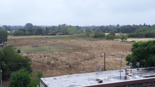 tercer dia de intento de toma y desalojo en barrio aeropuerto