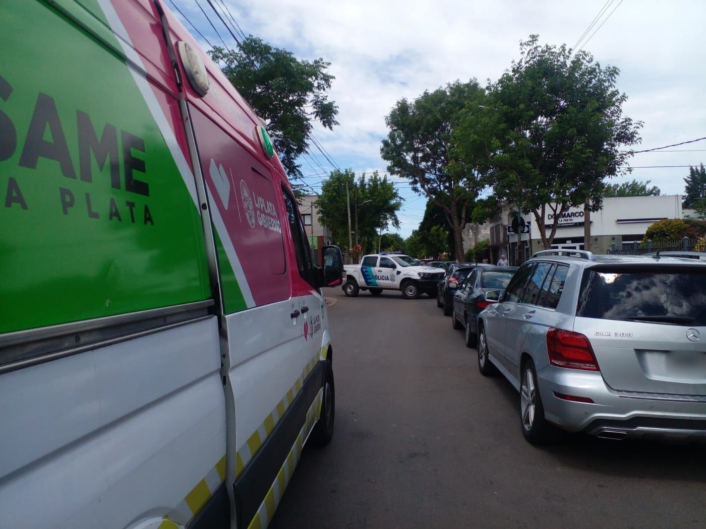 Camioneta accidente City Bell.jpg