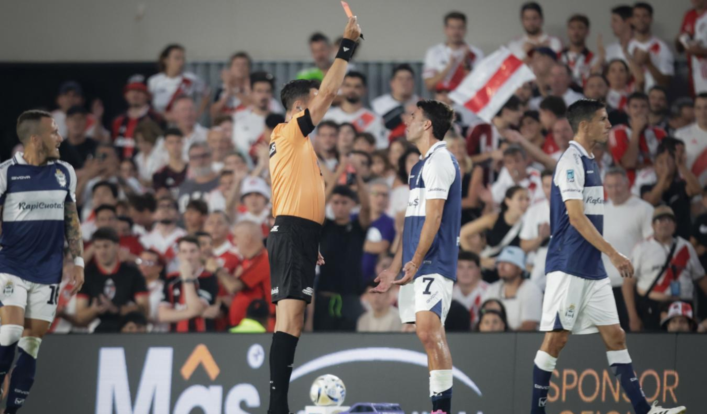 Expulsión Panaro River Gimnasia